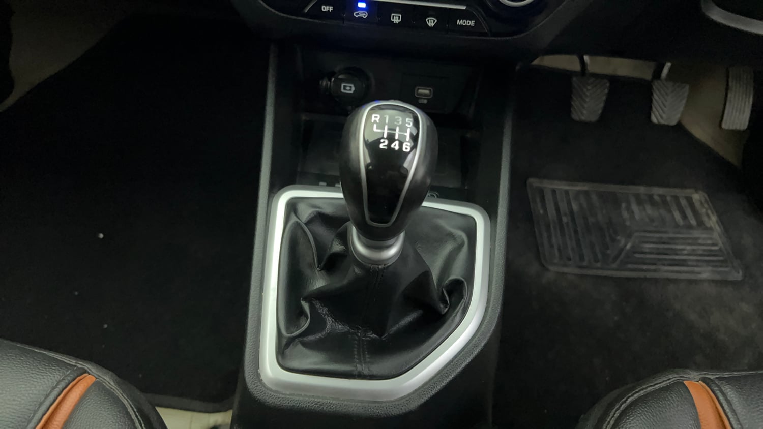 Used 2019 Hyundai Creta SX 1.6 Petrol Petrol Manual interior GEAR  KNOB VIEW