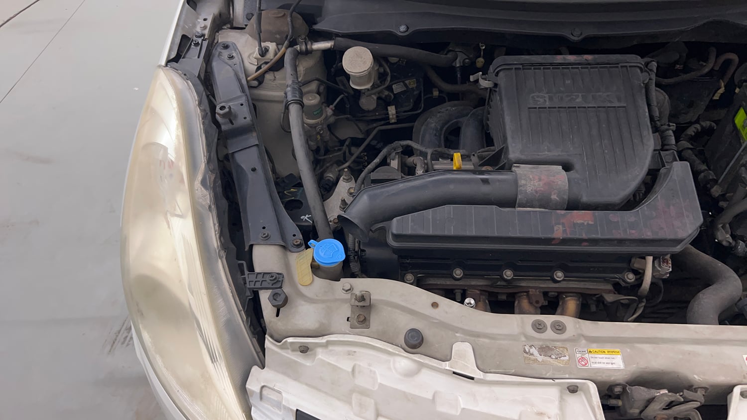 Used 2015 Maruti Suzuki Swift VXi Petrol Manual engine ENGINE RIGHT SIDE VIEW