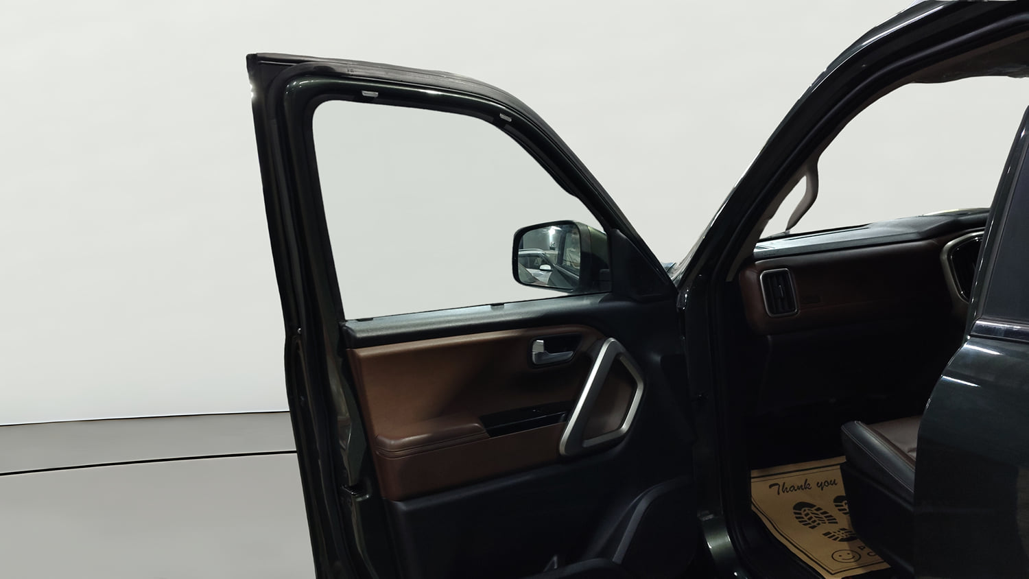 Used 2022 Mahindra Scorpio N Z8 L Petrol MT 7 STR Petrol Manual interior LEFT FRONT DOOR OPEN VIEW