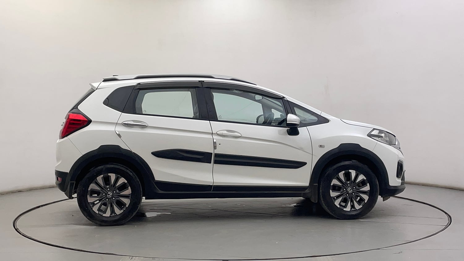 Used 2021 Honda WR-V SV MT Diesel Diesel Manual exterior RIGHT SIDE VIEW