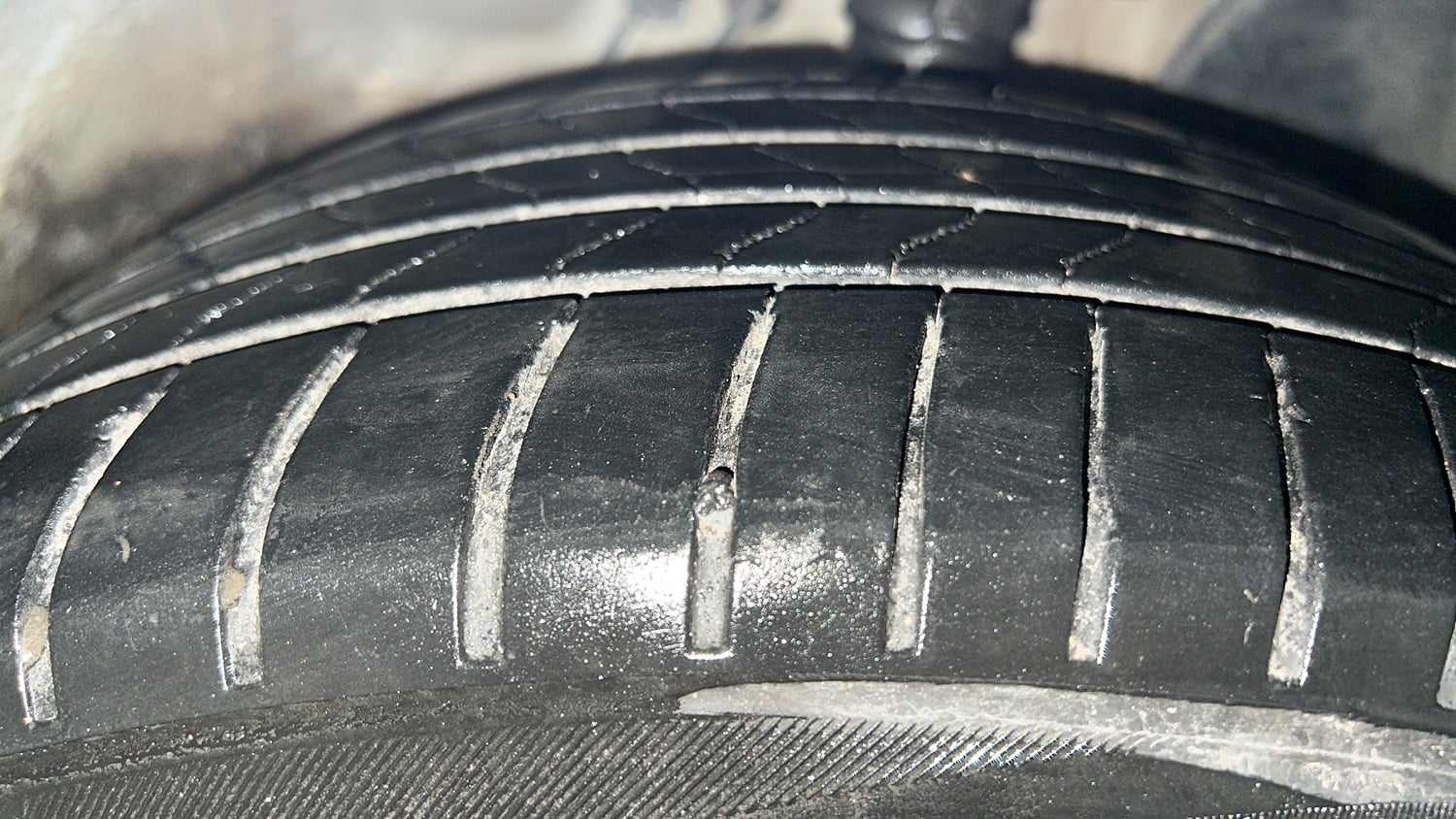 Used 2018 Honda City ZX Diesel Diesel Manual tyres RIGHT FRONT TYRE TREAD VIEW