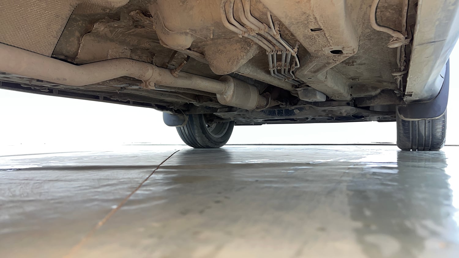 Used 2022 Jeep Meridian Limited (O) 4X2 AT Diesel Automatic extra REAR RIGHT UNDERBODY VIEW