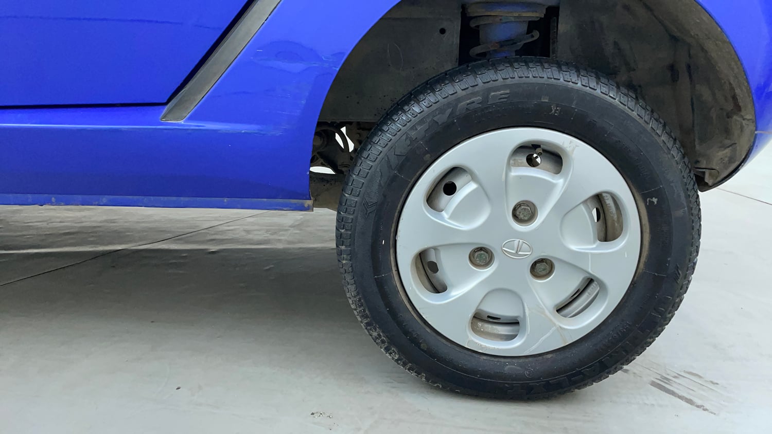 Used 2017 Tata Nano Twist XTA Petrol Automatic tyres LEFT REAR TYRE RIM VIEW