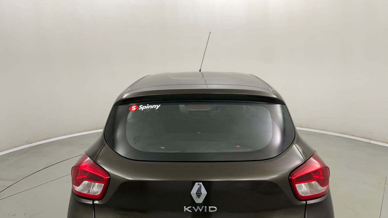 Used 2018 Renault Kwid 1.0 RXT Petrol Manual exterior BACK WINDSHIELD VIEW
