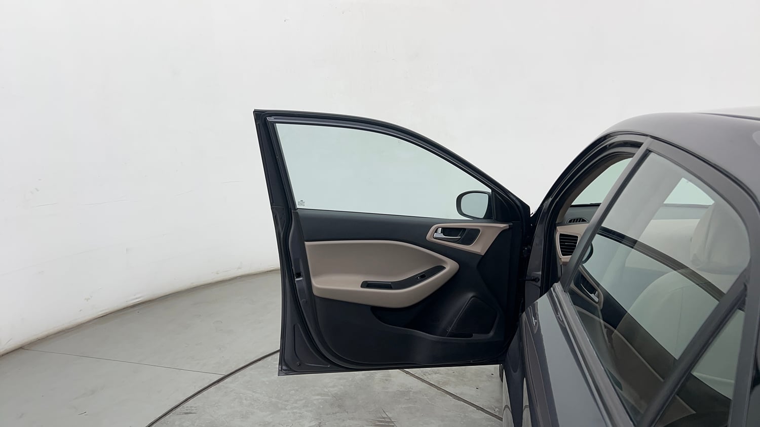 Used 2016 Hyundai Elite i20 Asta 1.2 (O) Petrol Manual interior LEFT FRONT DOOR OPEN VIEW