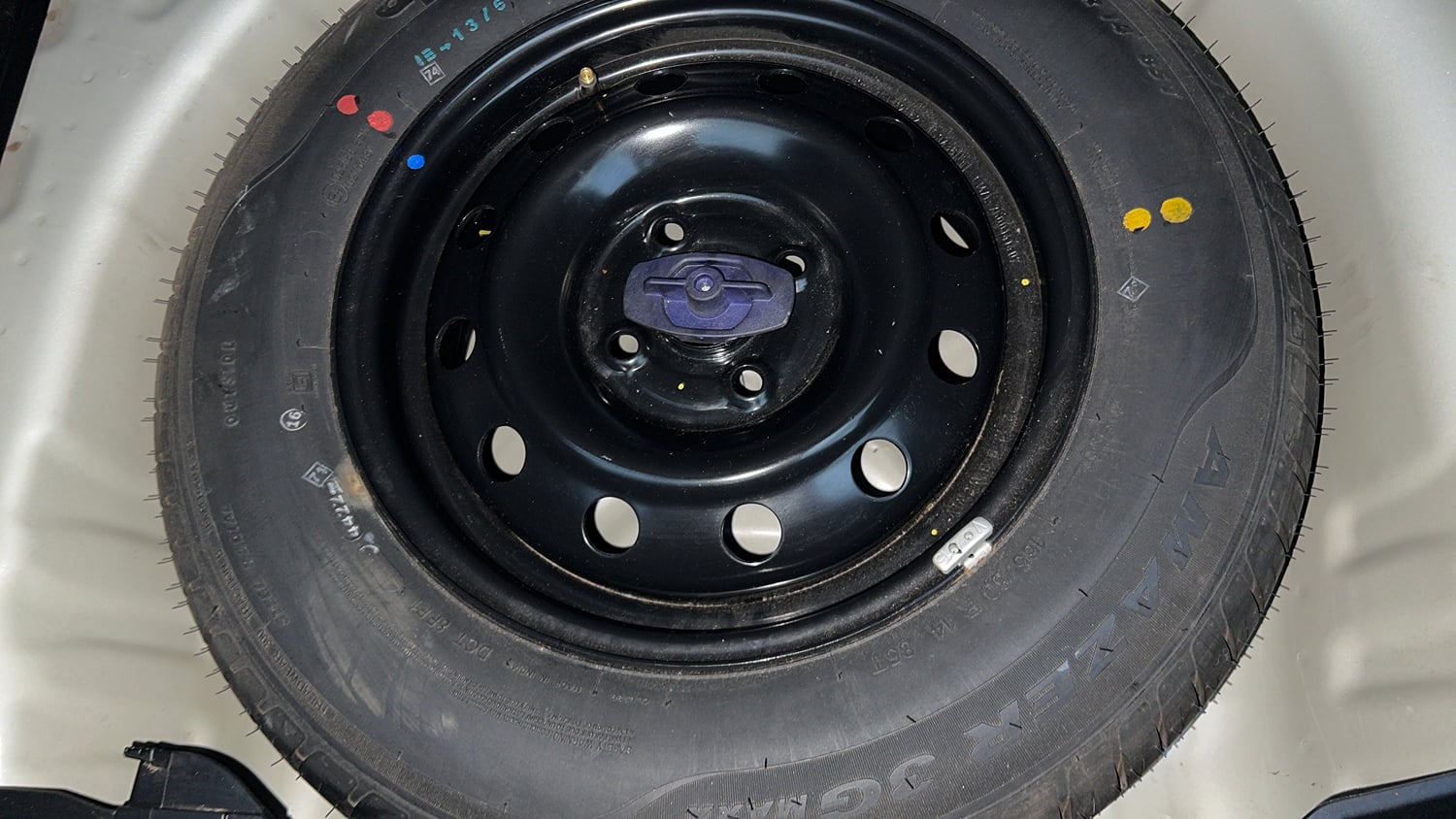 Used 2023 Maruti Suzuki Swift VXi Petrol Manual tyres SPARE TYRE VIEW