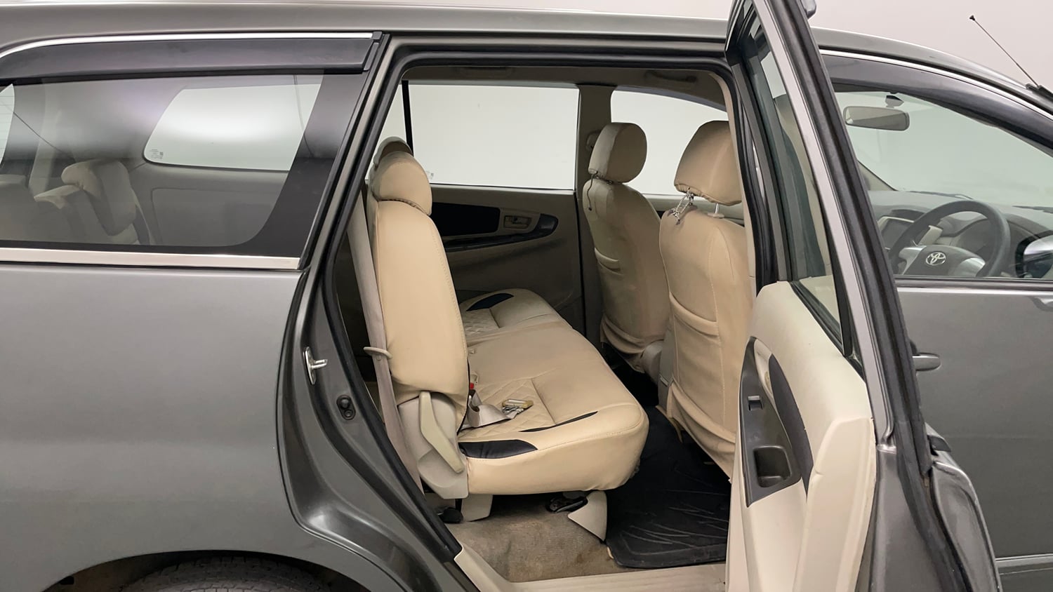 Used 2013 Toyota Innova 2.5 GX 8 STR BS-III Diesel Manual interior RIGHT SIDE REAR DOOR CABIN VIEW