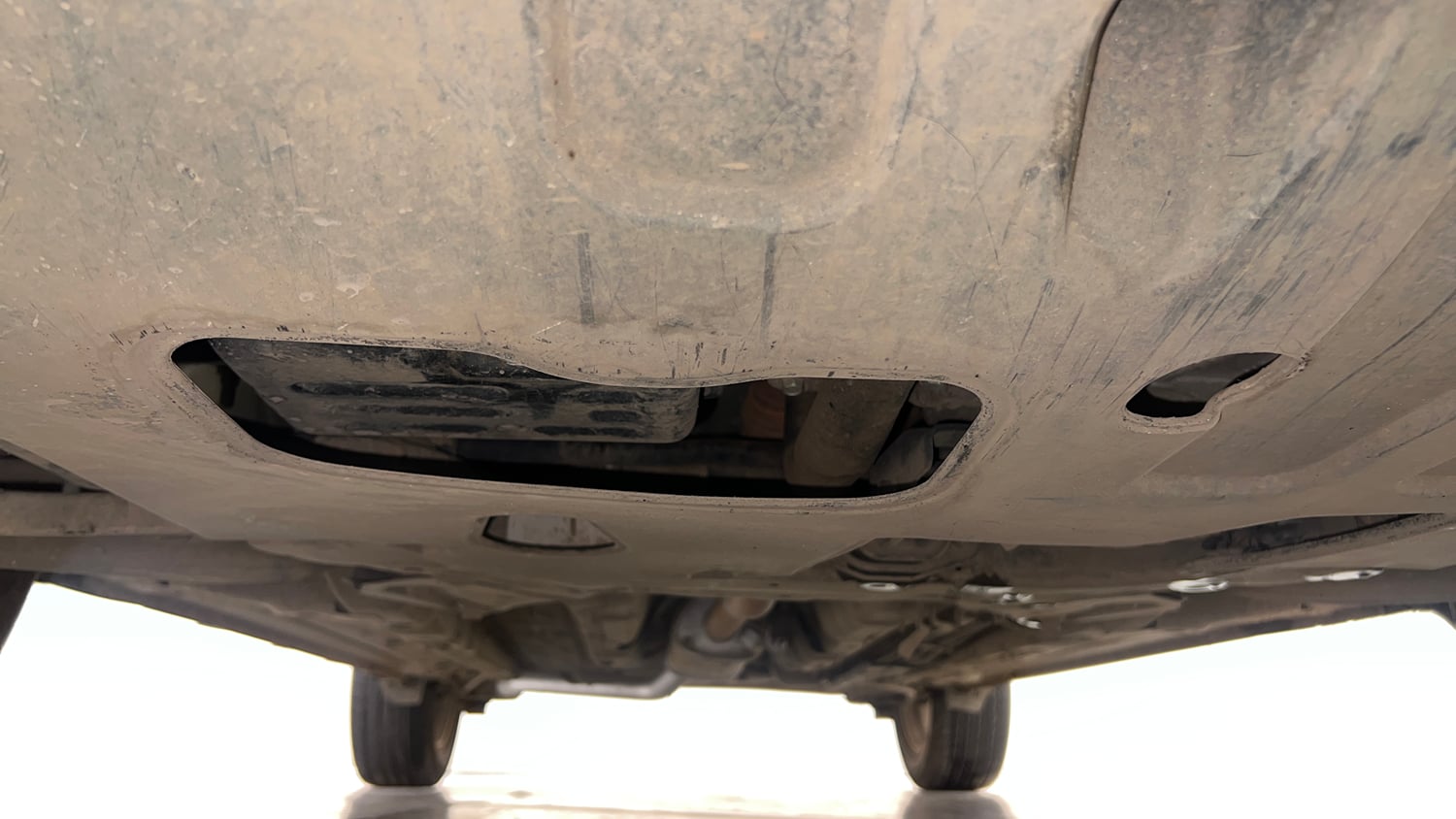 Used 2019 Hyundai Venue SX Plus 1.0 Turbo DCT Petrol Automatic extra FRONT LEFT UNDERBODY VIEW