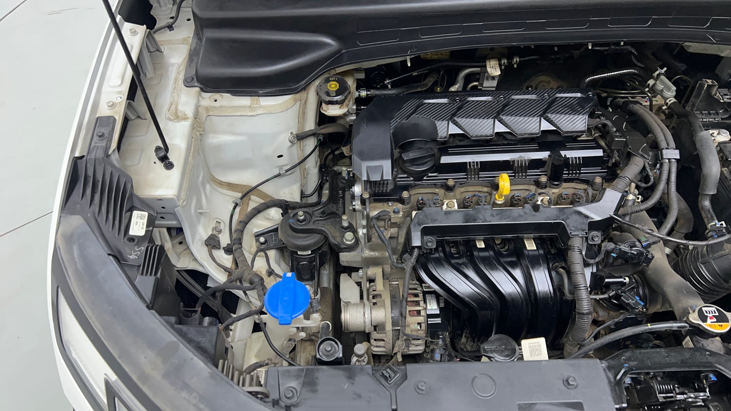 Used 2024 Hyundai Creta 1.5 MPi Petrol MT SX Tech Petrol Manual engine ENGINE RIGHT SIDE VIEW