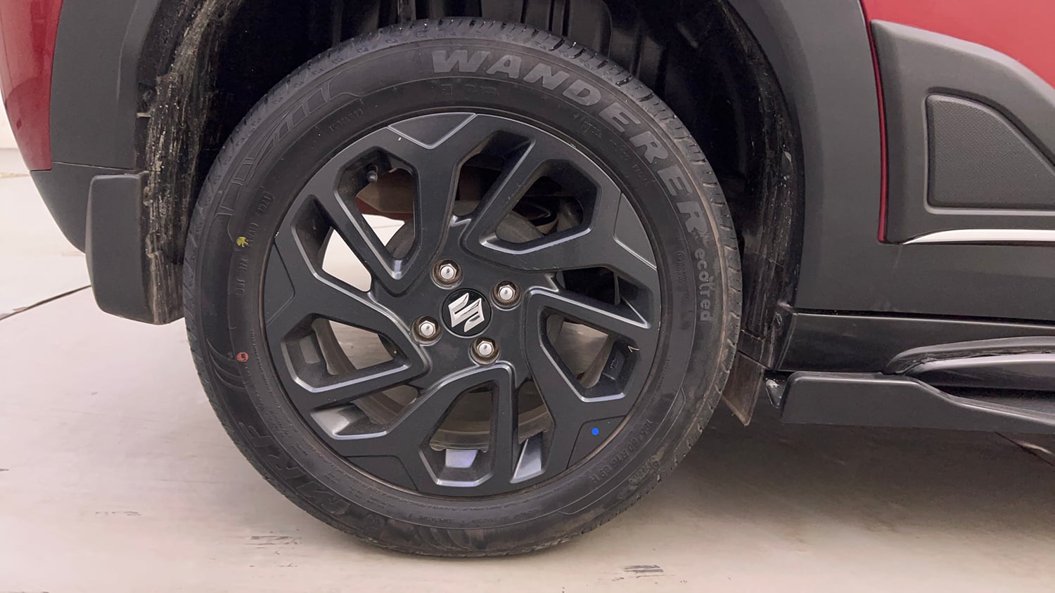 Used 2024 Maruti Suzuki Fronx Delta Plus 1.2L MT Petrol Manual tyres RIGHT REAR TYRE RIM VIEW
