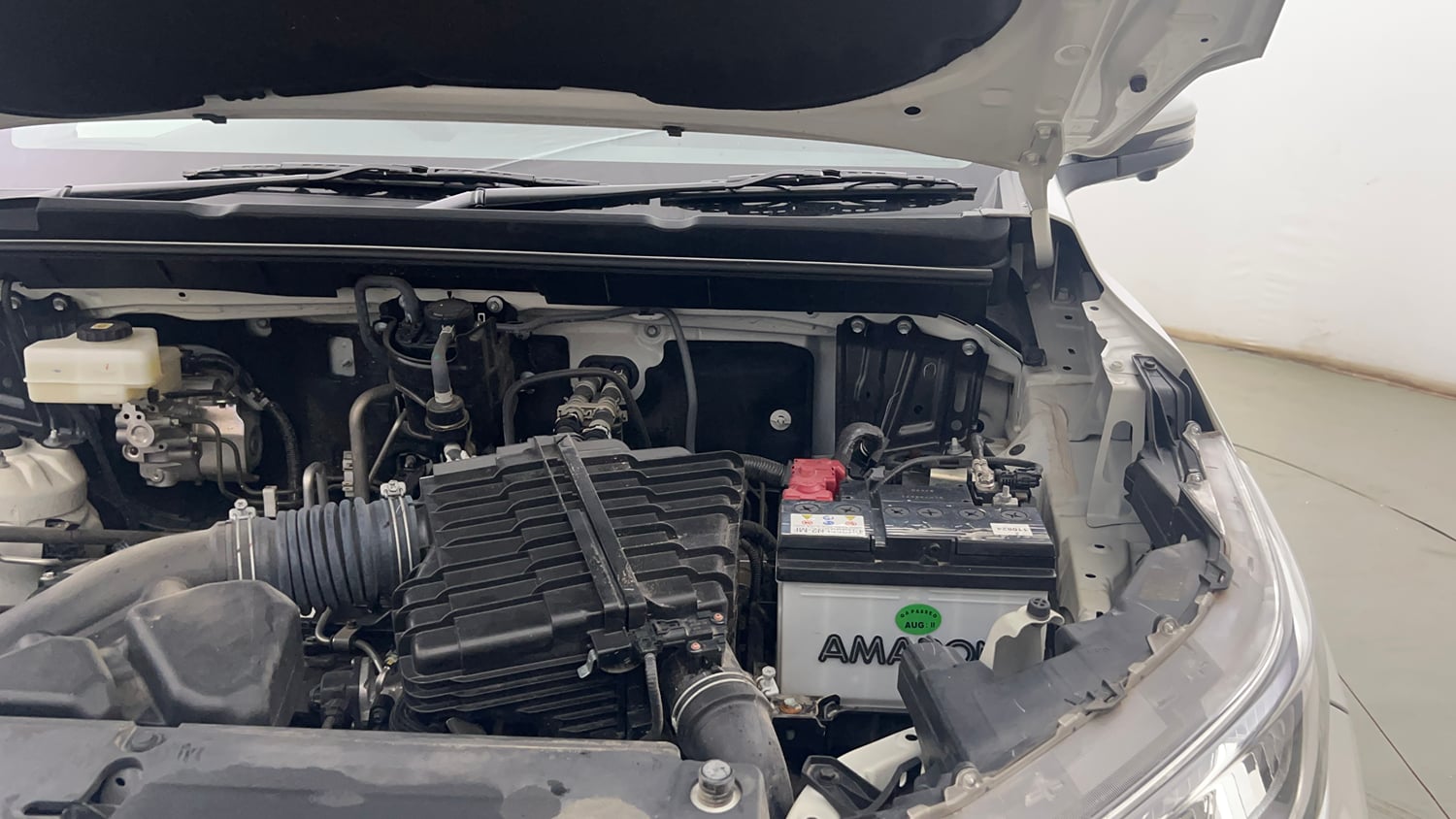 Used 2024 Toyota Innova Hycross ZX Hybrid 7 STR Hybrid Automatic engine ENGINE LEFT SIDE HINGE & APRON VIEW