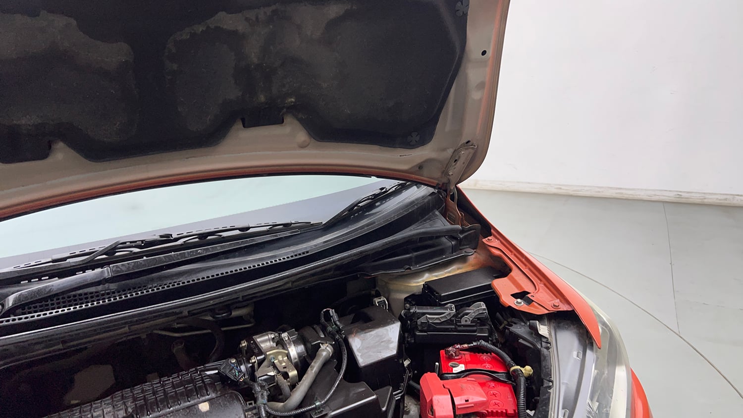 Used 2017 Honda Jazz V AT Petrol Petrol Automatic engine ENGINE LEFT SIDE HINGE & APRON VIEW