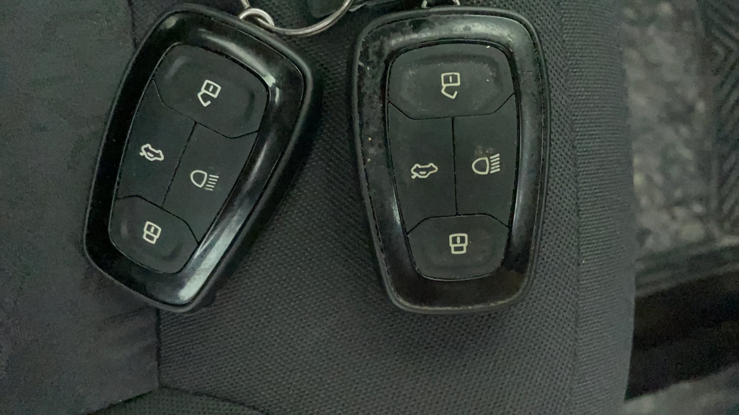 Used 2022 Tata Tigor XZ Plus Petrol Manual extra CAR KEY VIEW