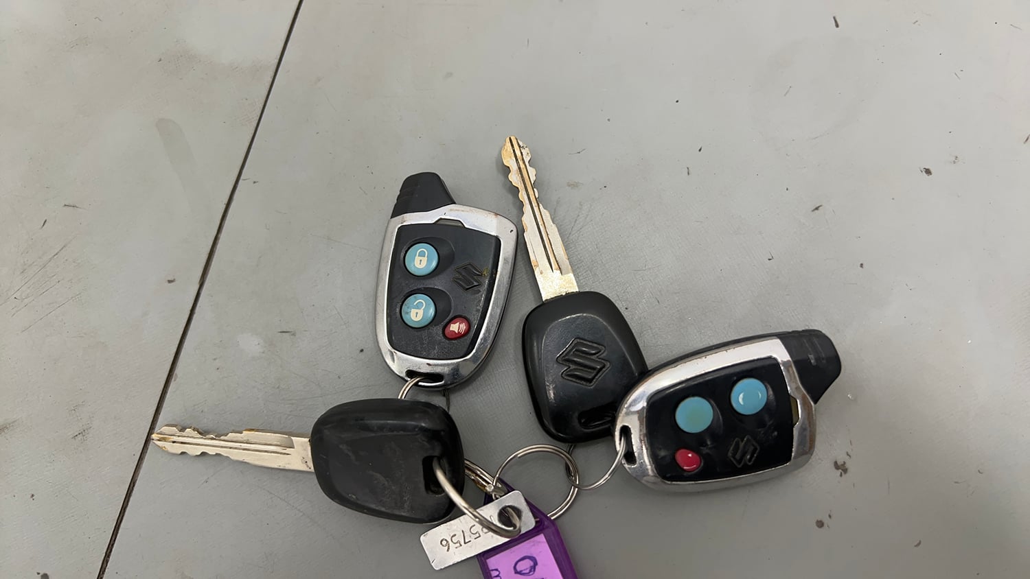 Used 2013 Maruti Suzuki Wagon R LXI CNG Cng Manual extra CAR KEY VIEW