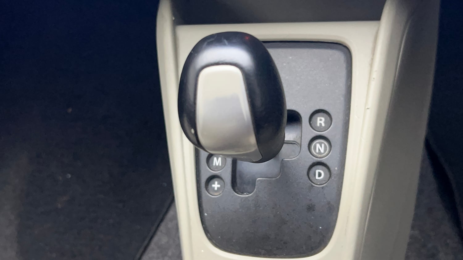 Used 2017 maruti-suzuki Alto K10 VXi (O) AMT Petrol Automatic interior GEAR  KNOB VIEW