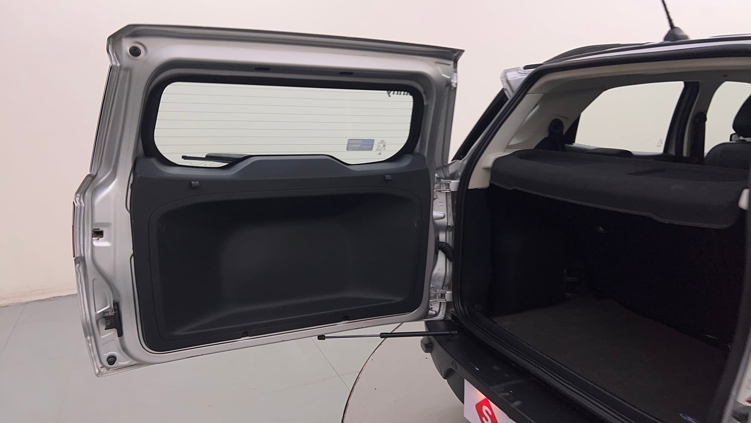 Used 2021 Ford EcoSport S MT 1.5 Ti-VCT Petrol Manual interior DICKY DOOR OPEN VIEW
