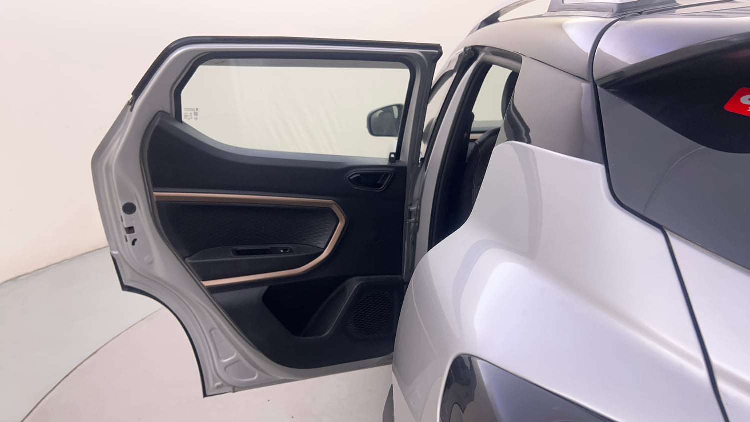 Used 2021 Renault Kiger RXT 1.0 Turbo MT Dual Tone Petrol Manual interior LEFT REAR DOOR OPEN VIEW
