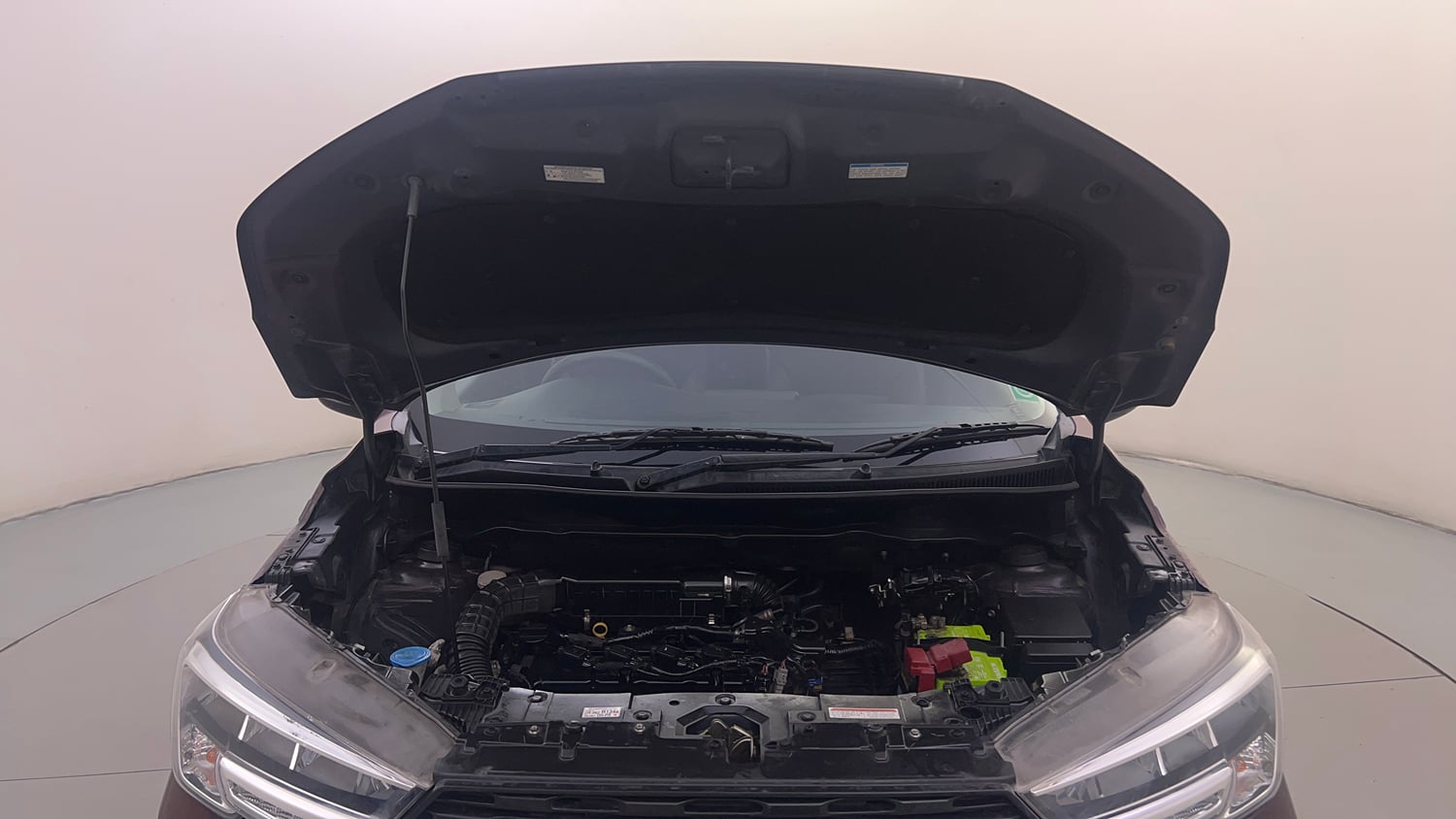 Used 2021 Maruti Suzuki XL6 Alpha MT Petrol Petrol Manual engine ENGINE & BONNET OPEN FRONT VIEW