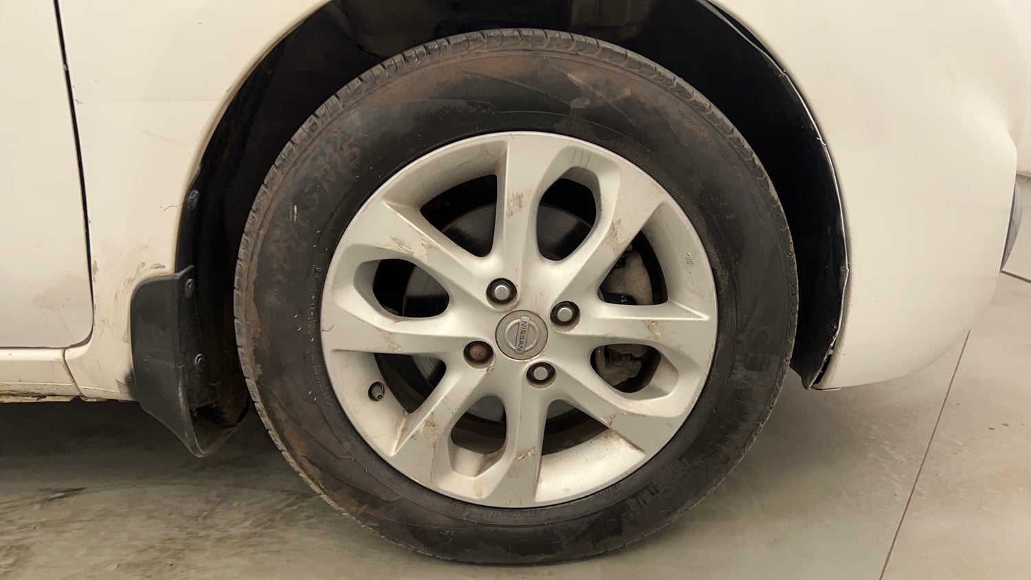 Used 2013 Nissan Micra XV CVT Petrol Automatic tyres RIGHT FRONT TYRE RIM VIEW