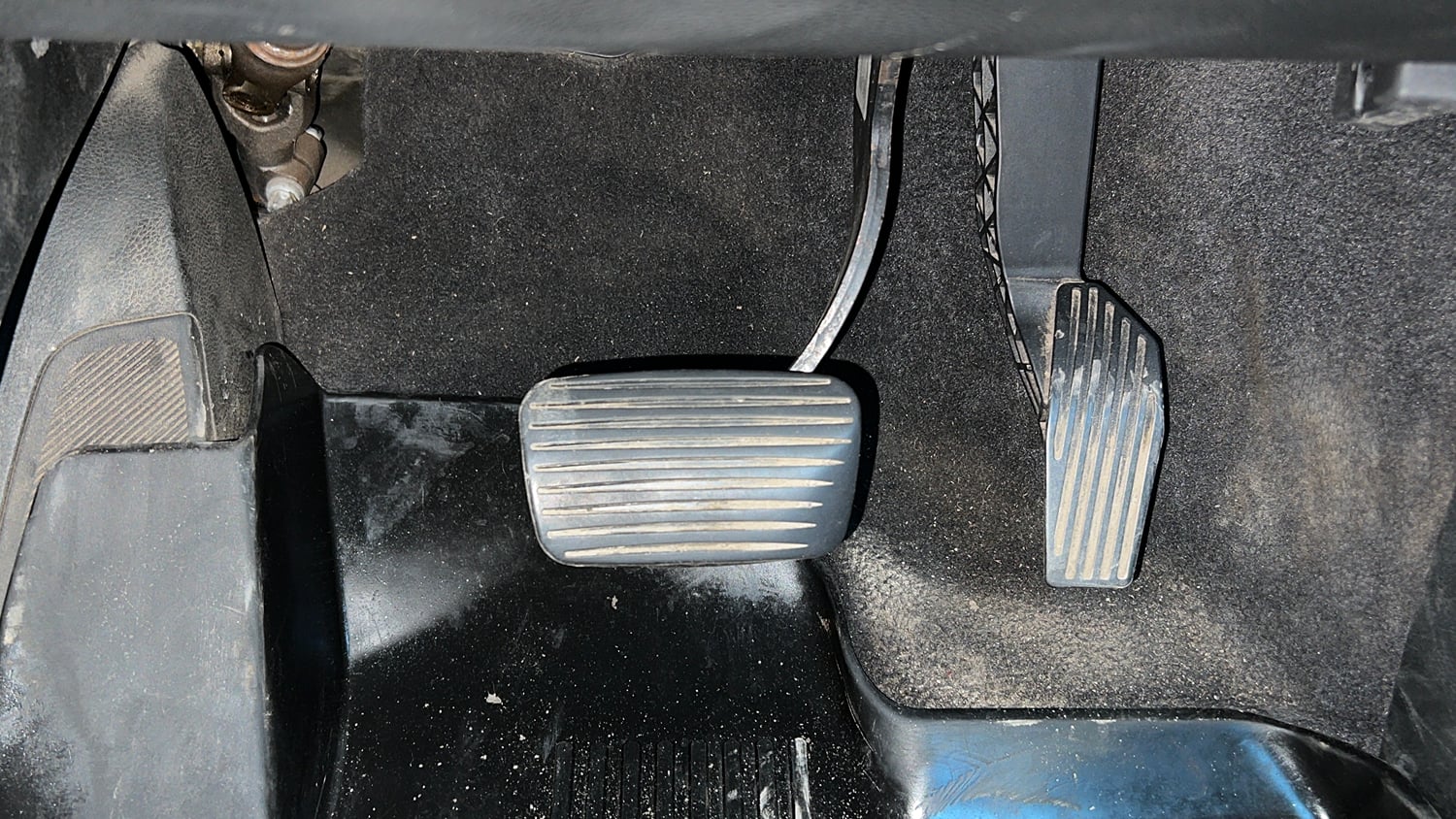 Used 2022 Jeep Meridian Limited (O) 4X2 AT Diesel Automatic interior PEDALS VIEW