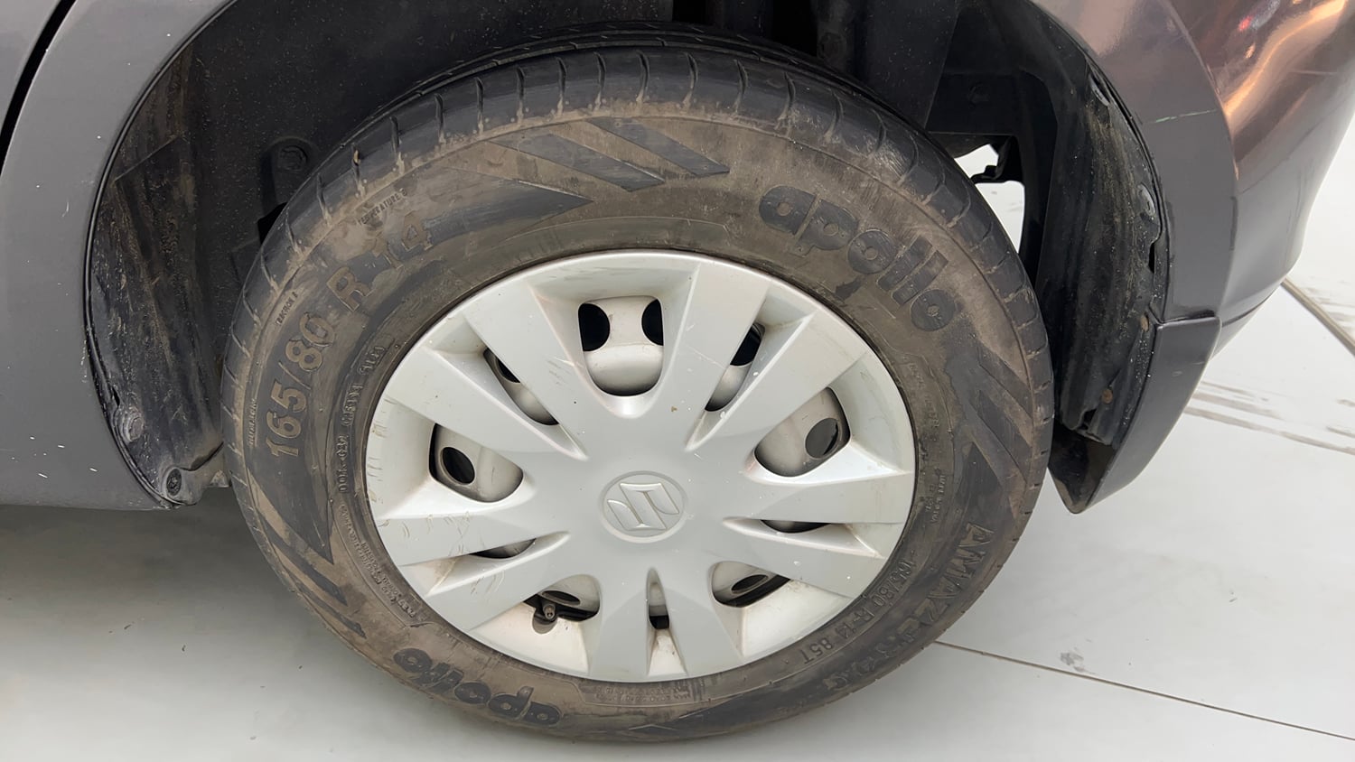 Used 2017 Maruti Suzuki Swift Lxi (O) Petrol Manual tyres LEFT REAR TYRE RIM VIEW