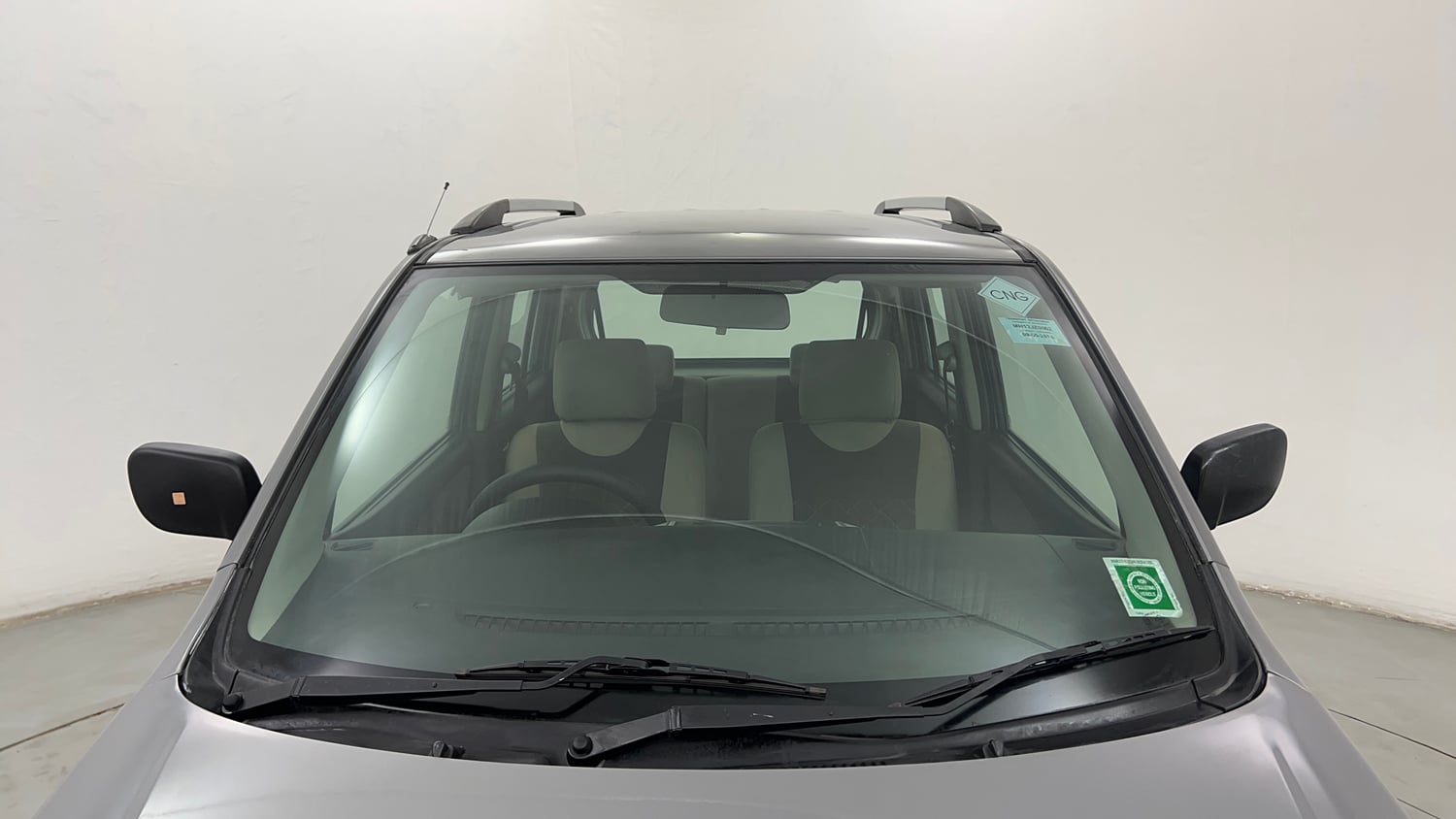 Used 2013 Maruti Suzuki Wagon R LXI CNG Cng Manual exterior FRONT WINDSHIELD VIEW