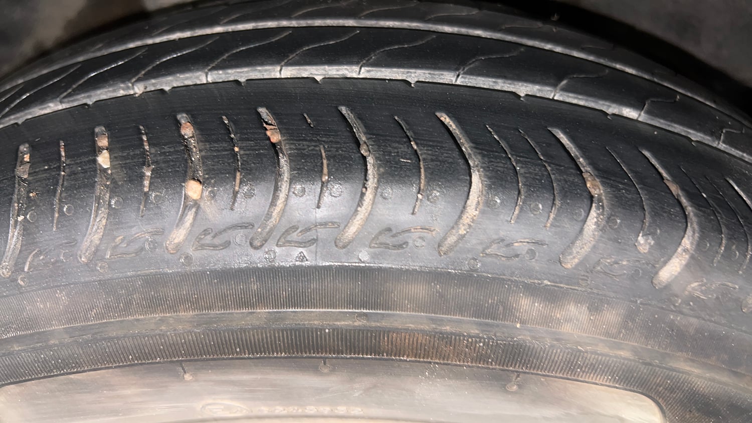 Used 2015 Honda City VX Petrol Manual tyres RIGHT REAR TYRE TREAD VIEW