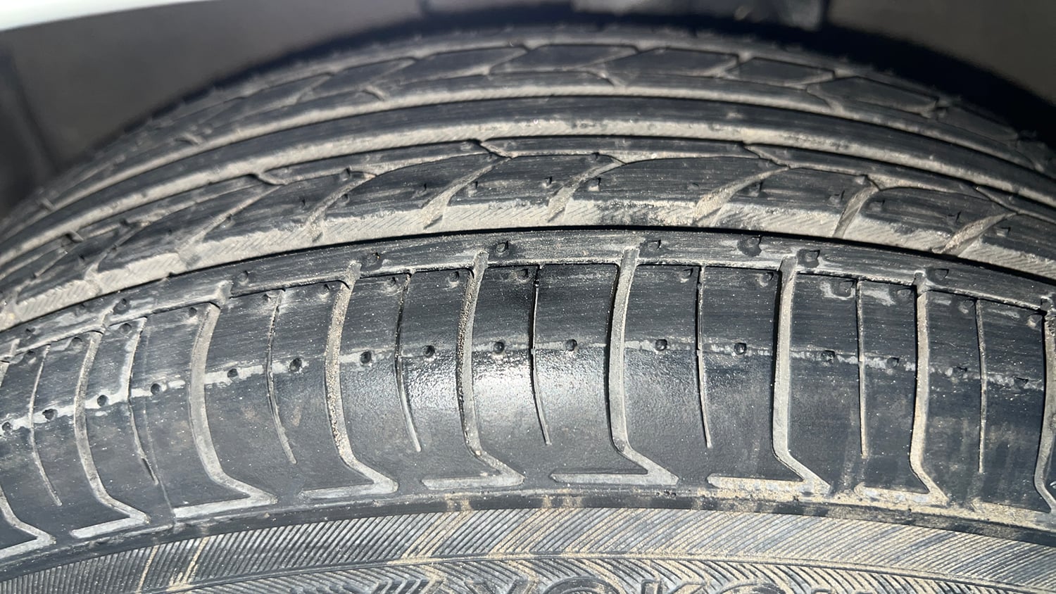 Used 2017 Maruti Suzuki Celerio VXi Petrol Manual tyres LEFT FRONT TYRE TREAD VIEW