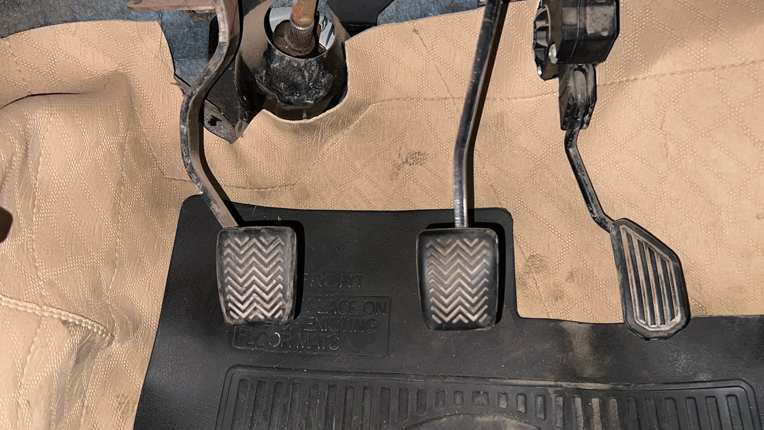 Used 2014 Toyota Etios G Petrol Manual interior PEDALS VIEW