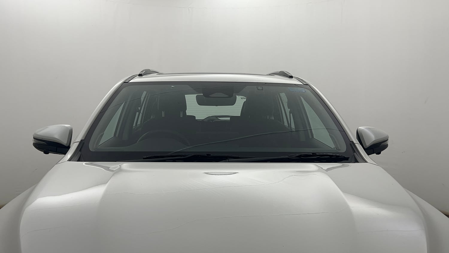 Used 2024 Toyota Innova Hycross ZX Hybrid 7 STR Hybrid Automatic exterior FRONT WINDSHIELD VIEW