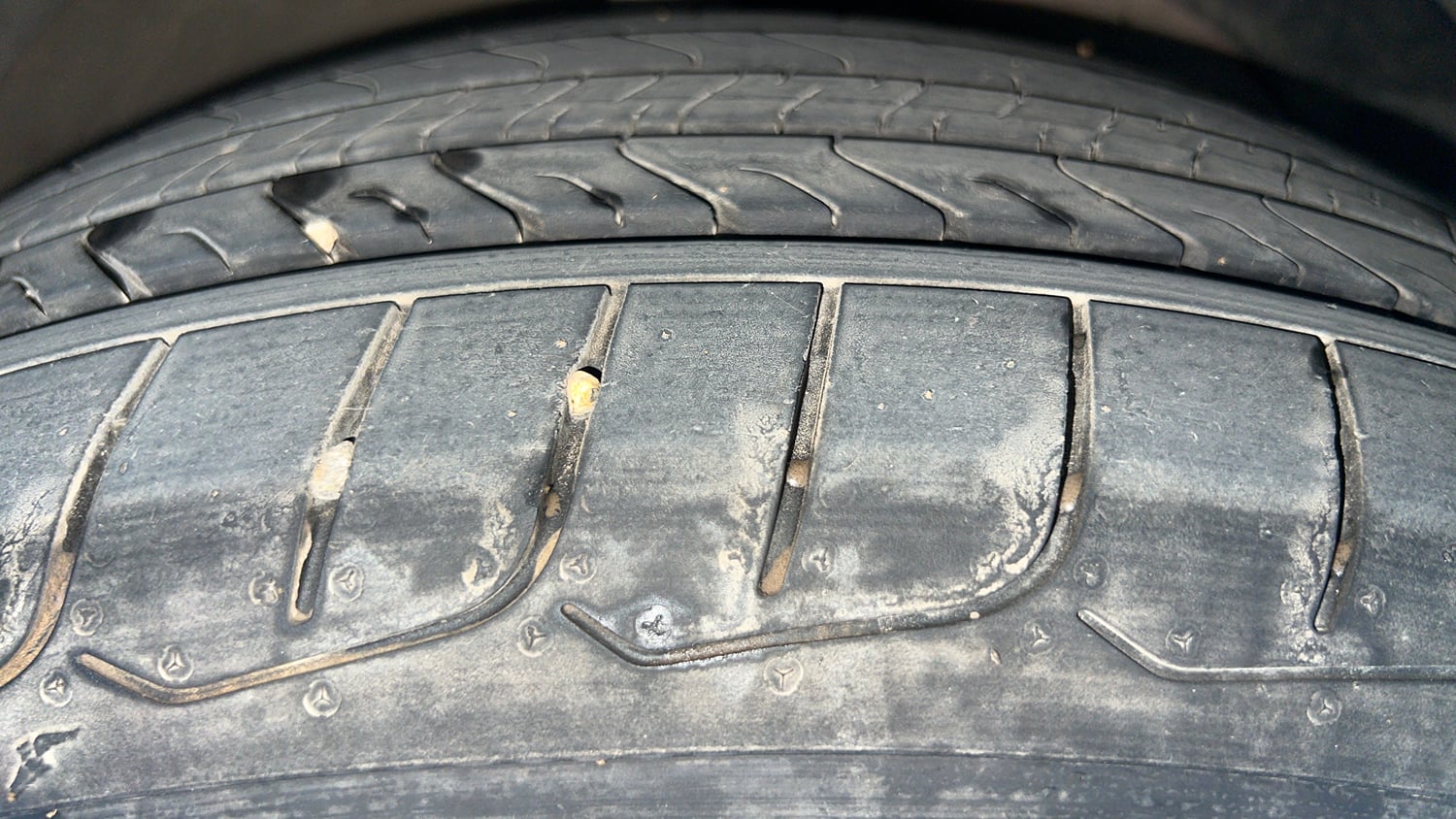 Used 2020 MG Motors Hector Sharp 1.5 DCT Petrol Petrol Automatic tyres RIGHT FRONT TYRE TREAD VIEW