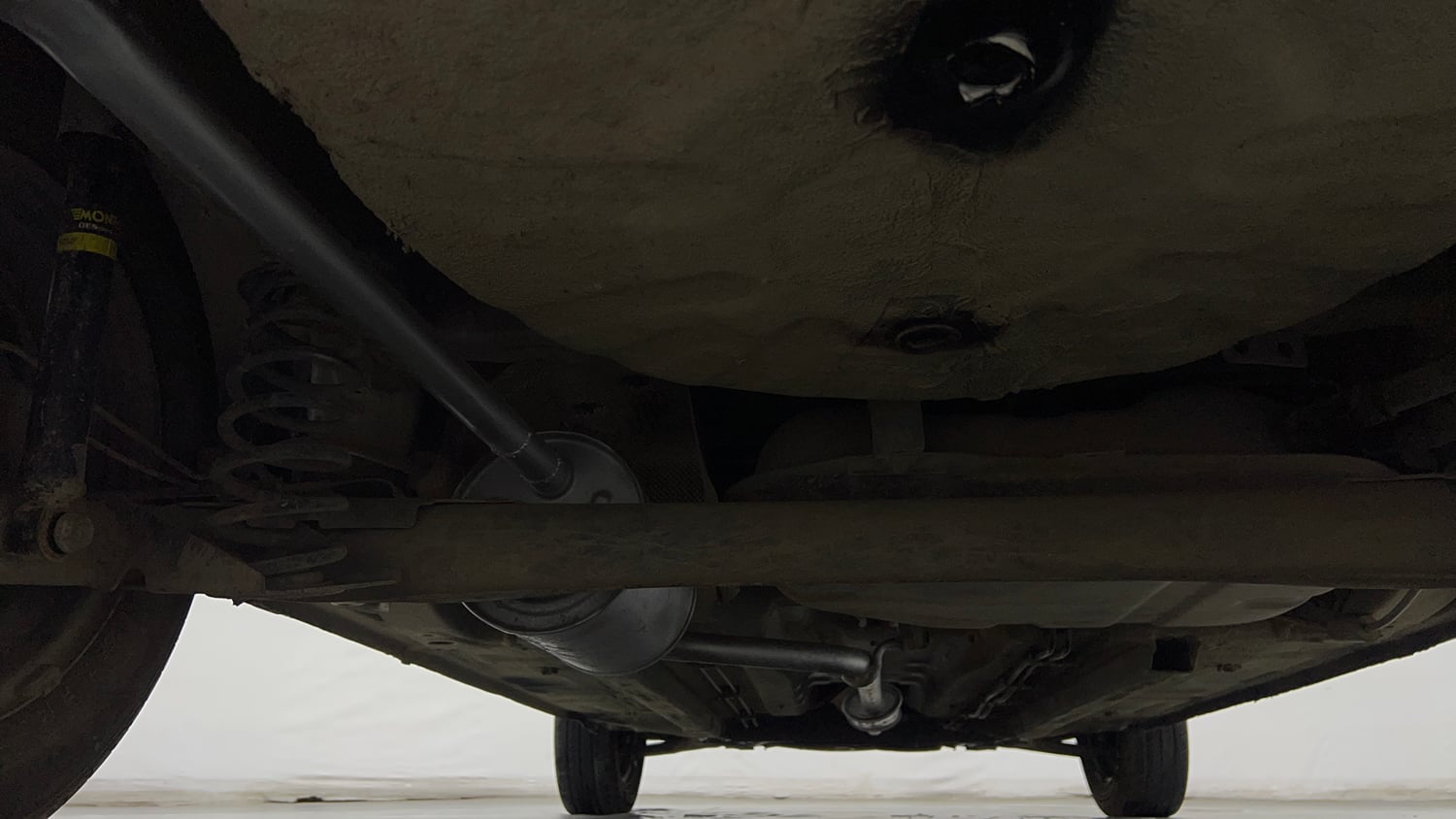 Used 2020 Renault Kwid RXL Petrol Manual extra REAR UNDERBODY VIEW (TAKEN FROM REAR)