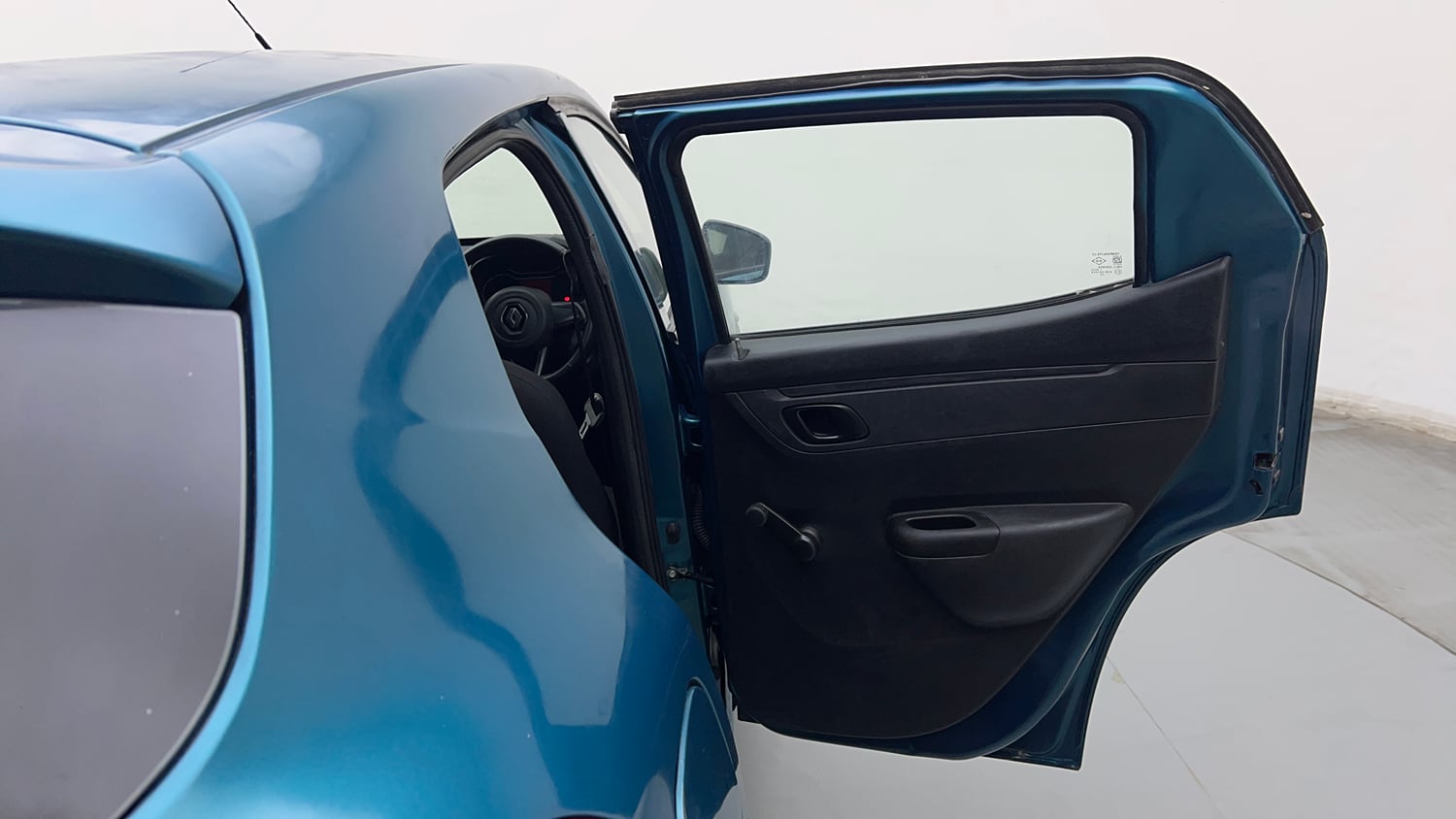 Used 2020 Renault Kwid RXL Petrol Manual interior RIGHT REAR DOOR OPEN VIEW