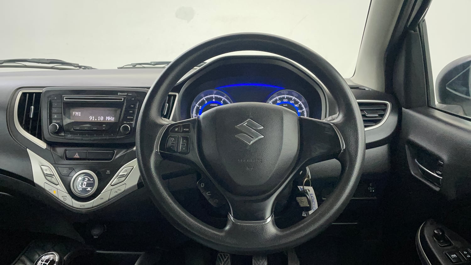 Used 2017 Maruti Suzuki Baleno Delta 1.2 Petrol Manual interior STEERING VIEW