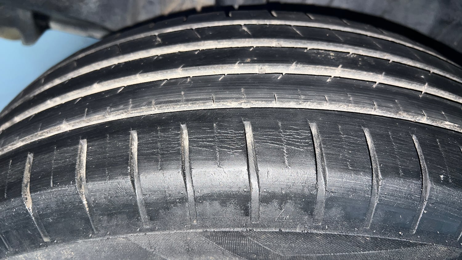Used 2019 Maruti Suzuki Swift ZXi Plus Petrol Manual tyres RIGHT REAR TYRE TREAD VIEW