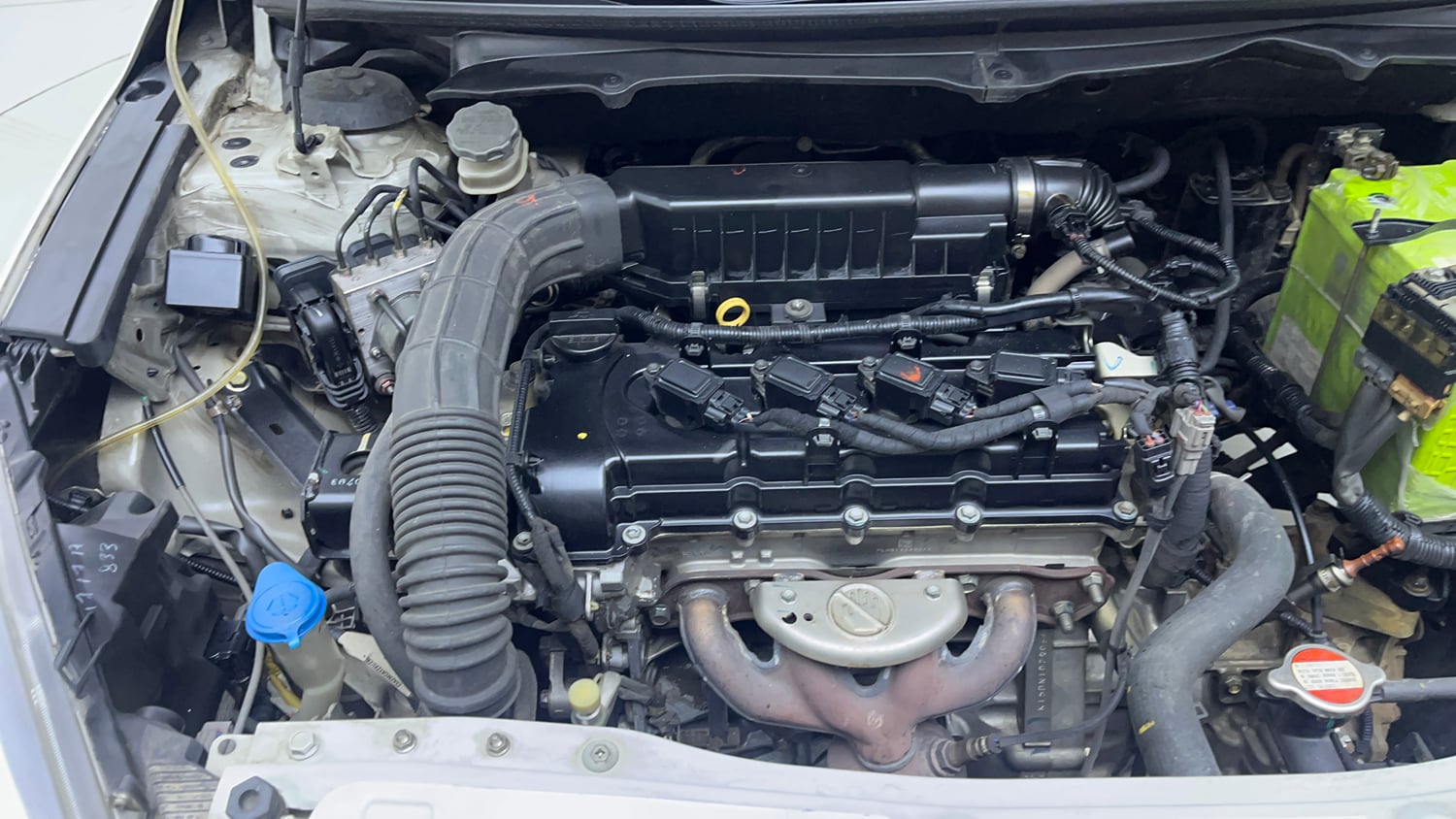 Used 2020 Maruti Suzuki Ciaz Alpha Hybrid 1.5 AT Petrol Automatic engine ENGINE RIGHT SIDE VIEW