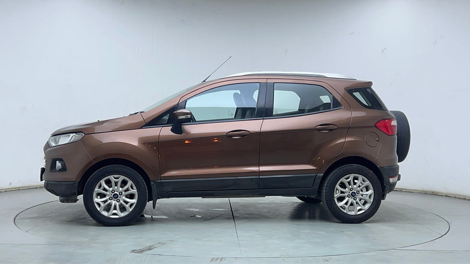 Used 2016 Ford EcoSport Titanium 1.5L Ti-VCT AT Petrol Automatic exterior LEFT SIDE VIEW
