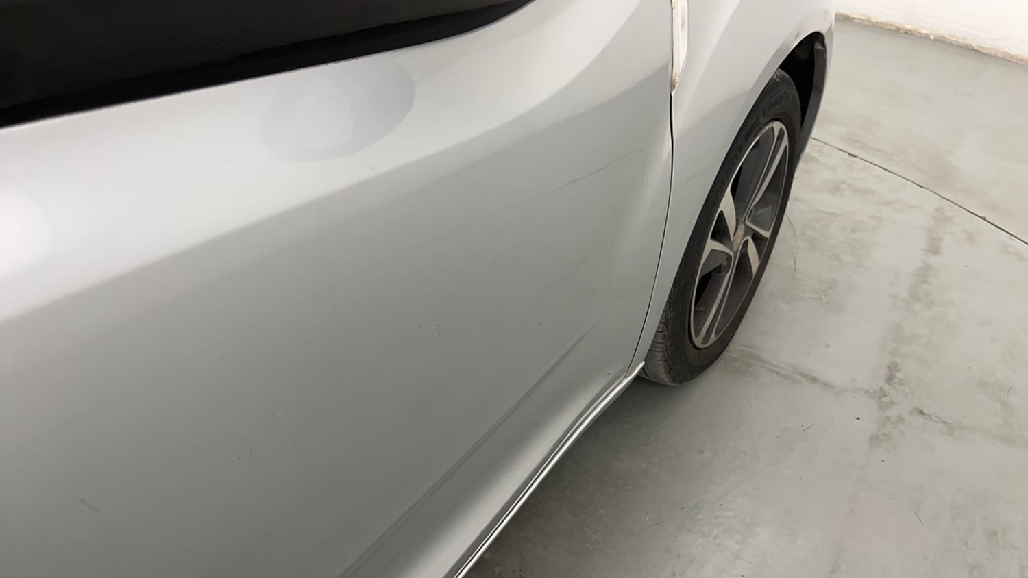 Used 2020 Tata Altroz XZ Petrol Petrol Manual dents MINOR SCRATCH