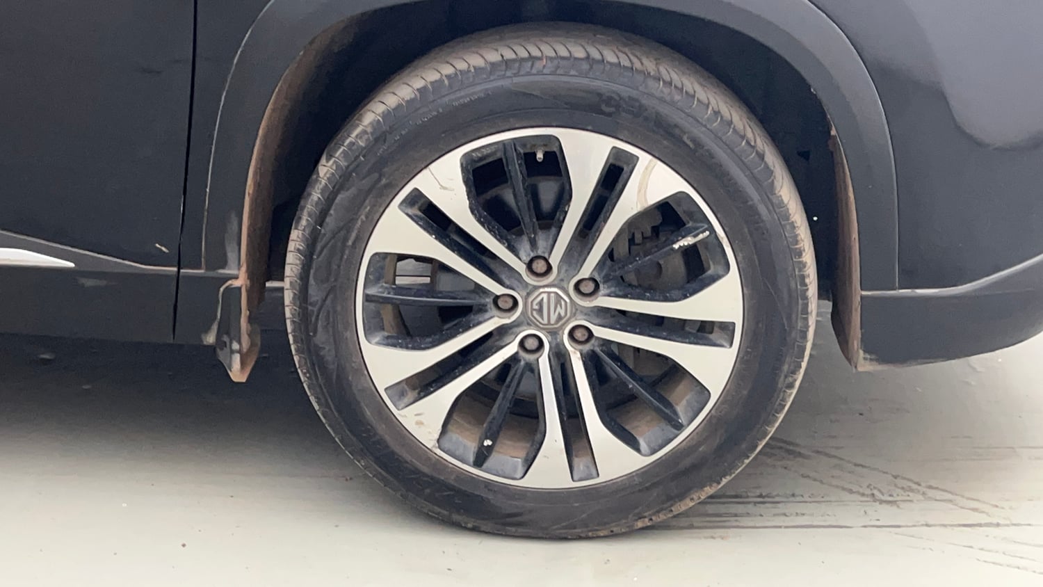 Used 2021 MG Motors Hector Sharp 1.5 Petrol Turbo DCT Petrol Automatic tyres RIGHT FRONT TYRE RIM VIEW