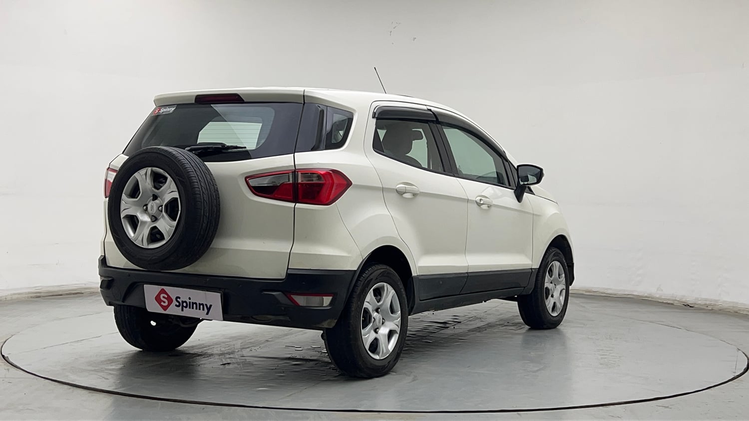 Used 2016 Ford EcoSport Trend 1.5L Ti-VCT Petrol Manual exterior RIGHT REAR CORNER VIEW
