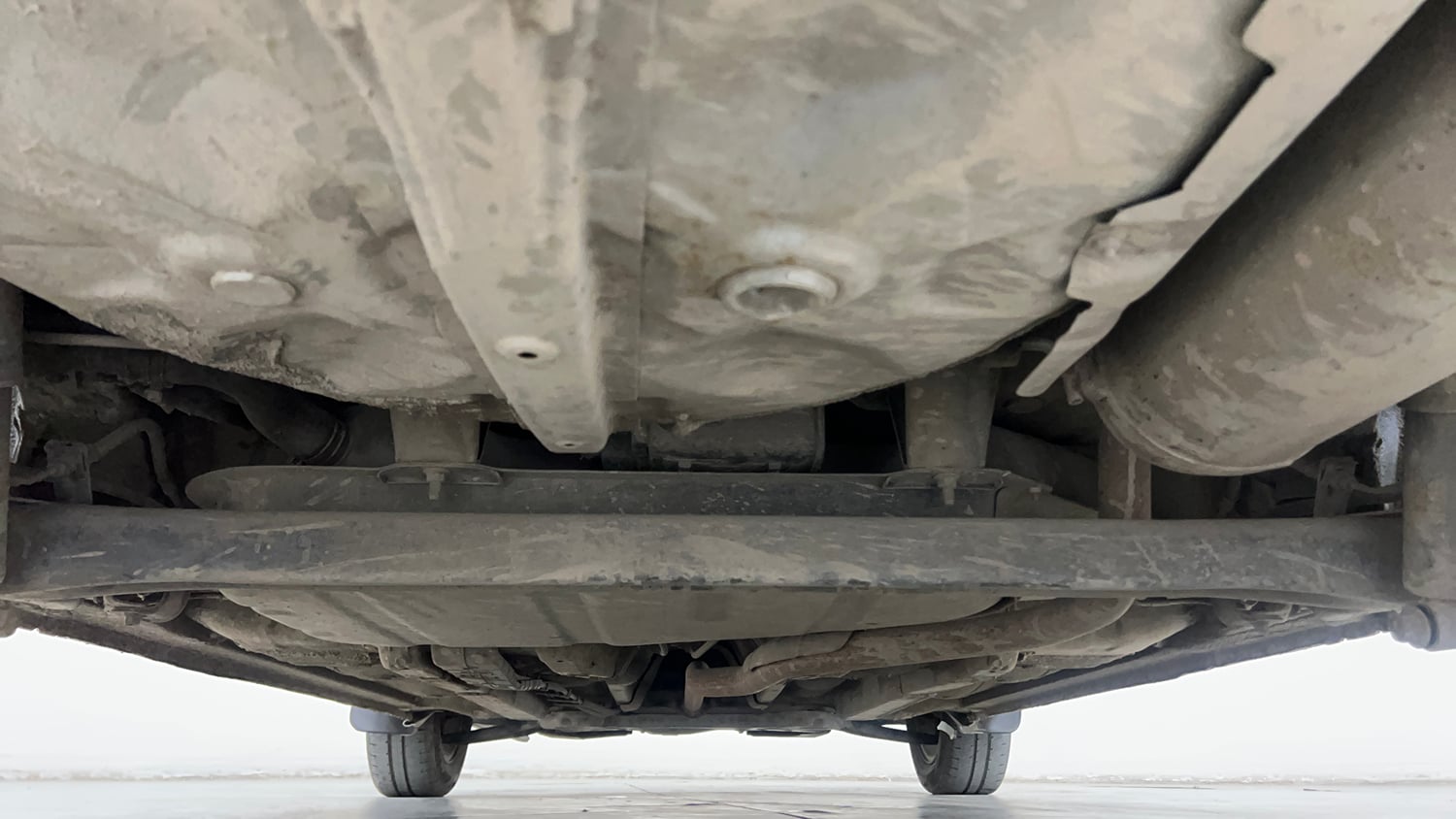 Used 2012 Hyundai i20 Sportz 1.2 BS-IV Petrol Manual extra REAR UNDERBODY VIEW (TAKEN FROM REAR)