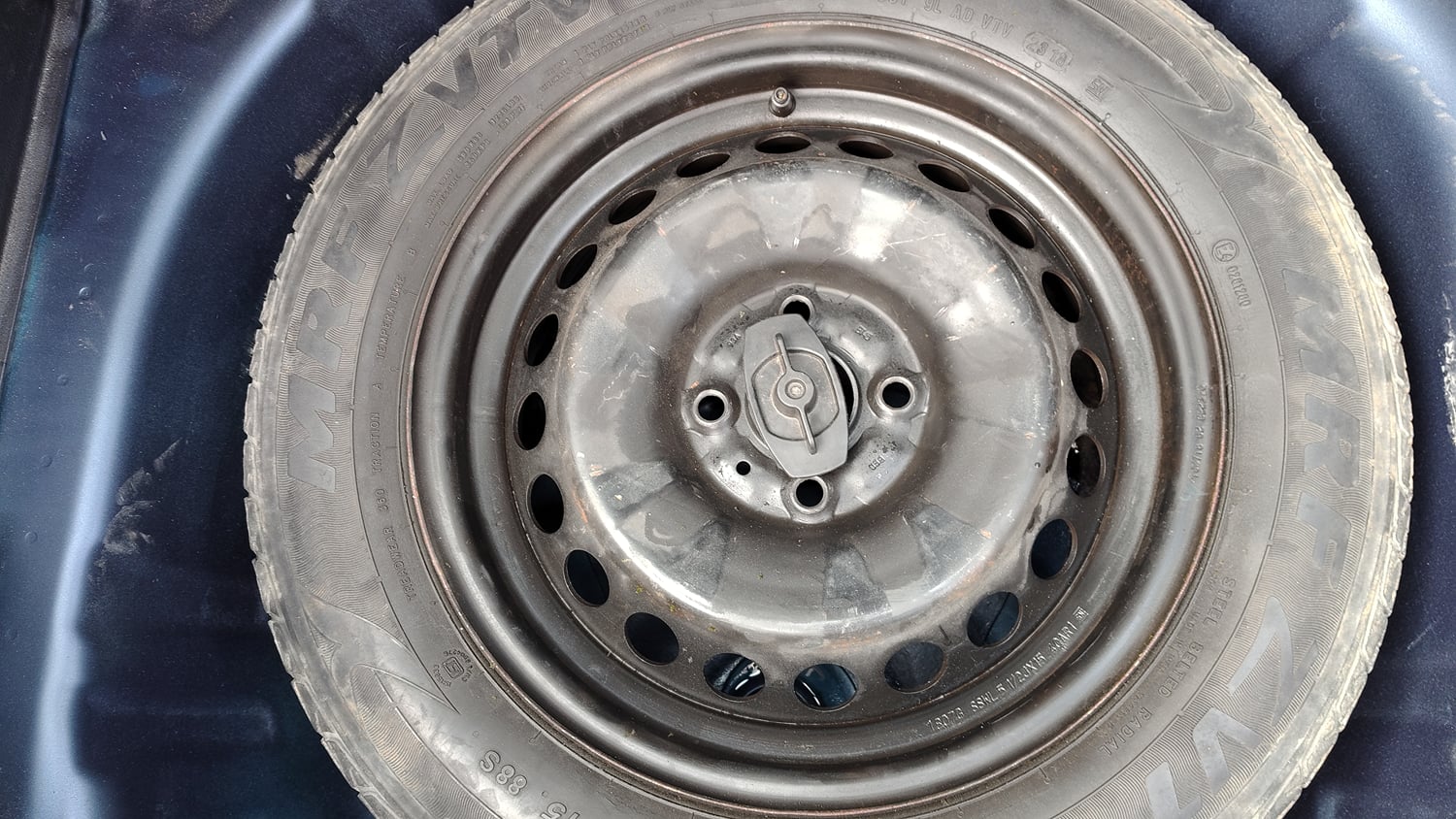 Used 2018 Maruti Suzuki Baleno Delta 1.2 Petrol Manual tyres SPARE TYRE VIEW
