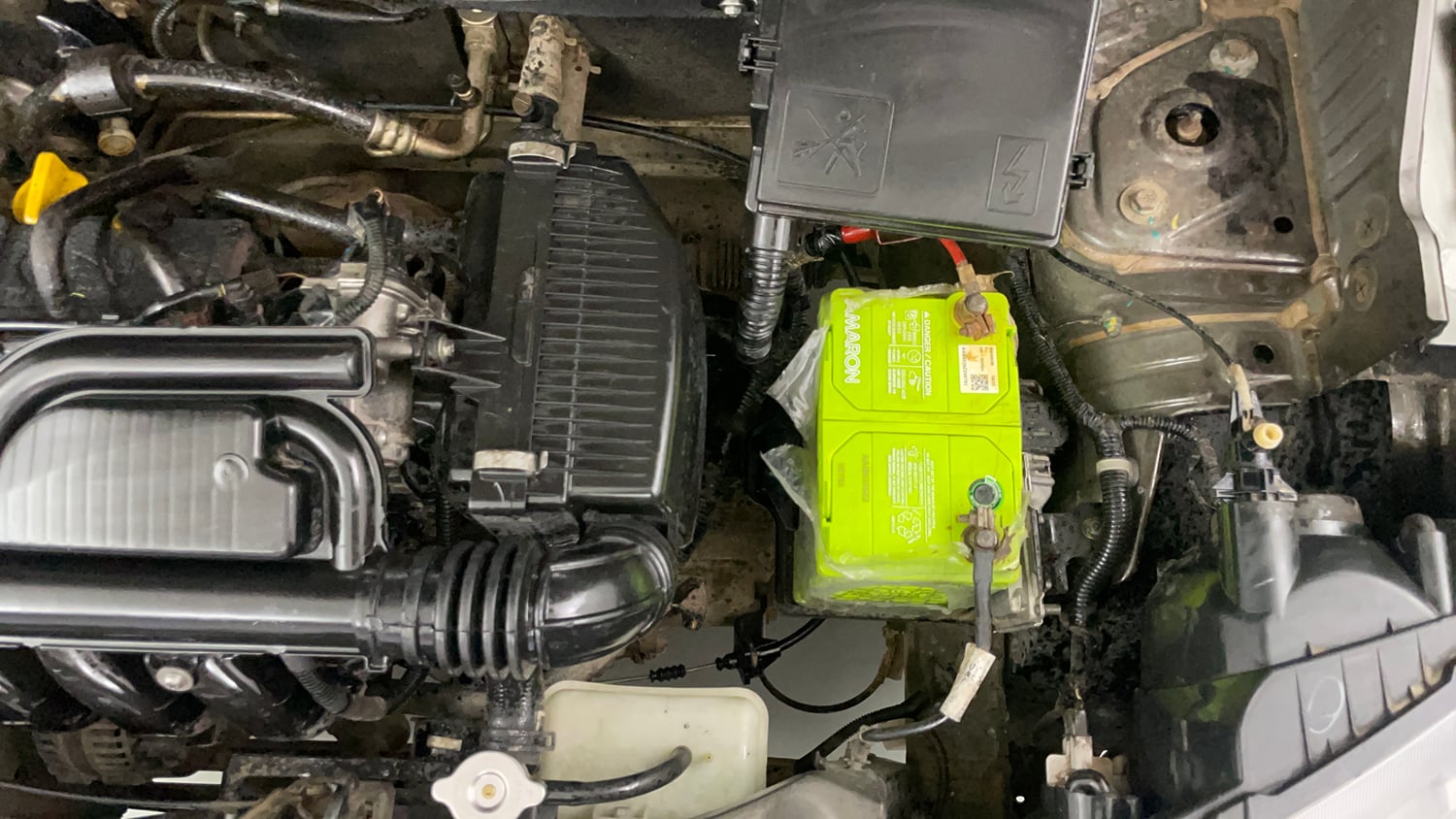 Used 2018 Renault Kwid 1.0 RXT Petrol Manual engine ENGINE LEFT SIDE VIEW