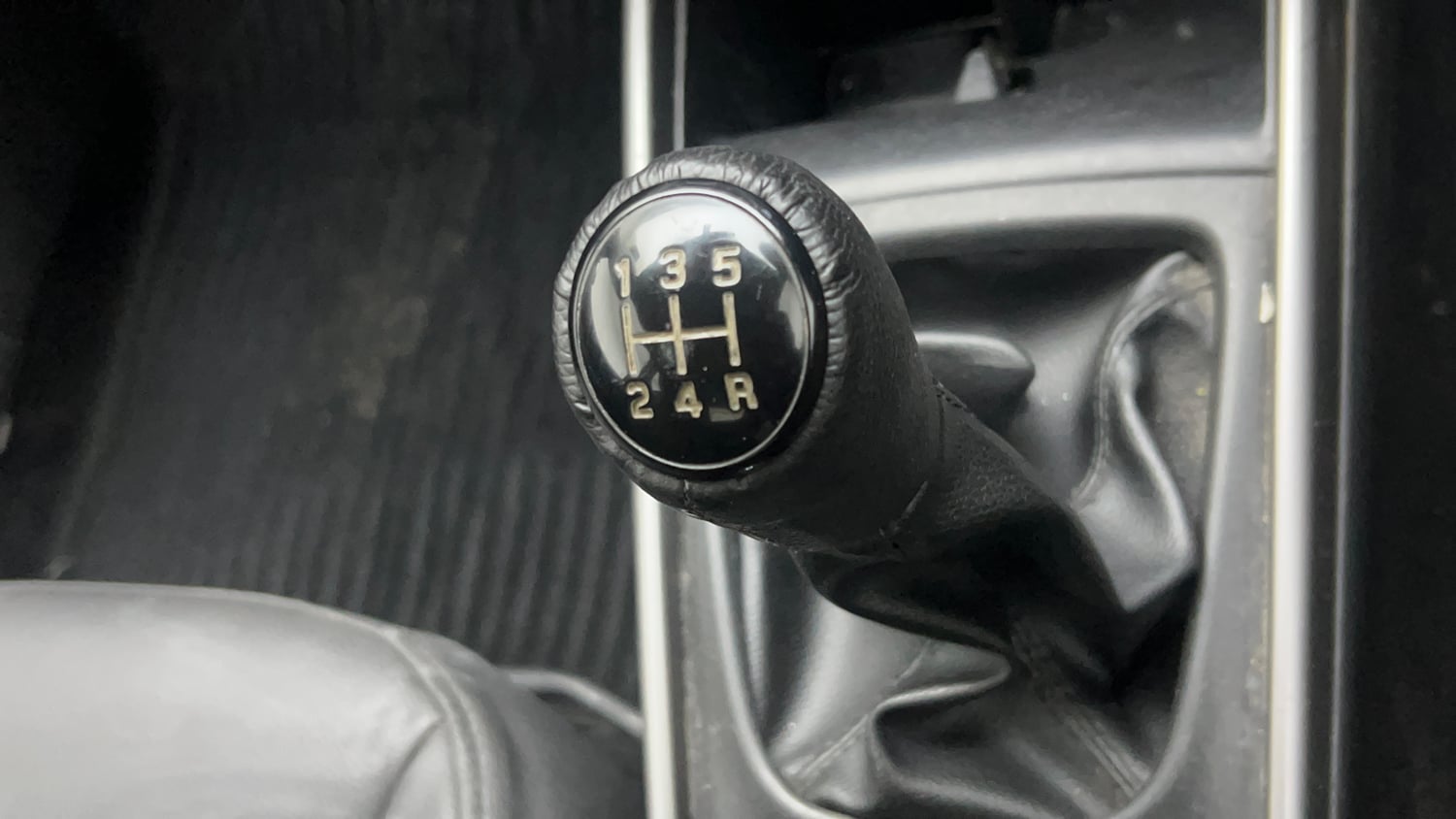 Used 2020 Toyota Glanza G Petrol Manual interior GEAR  KNOB VIEW