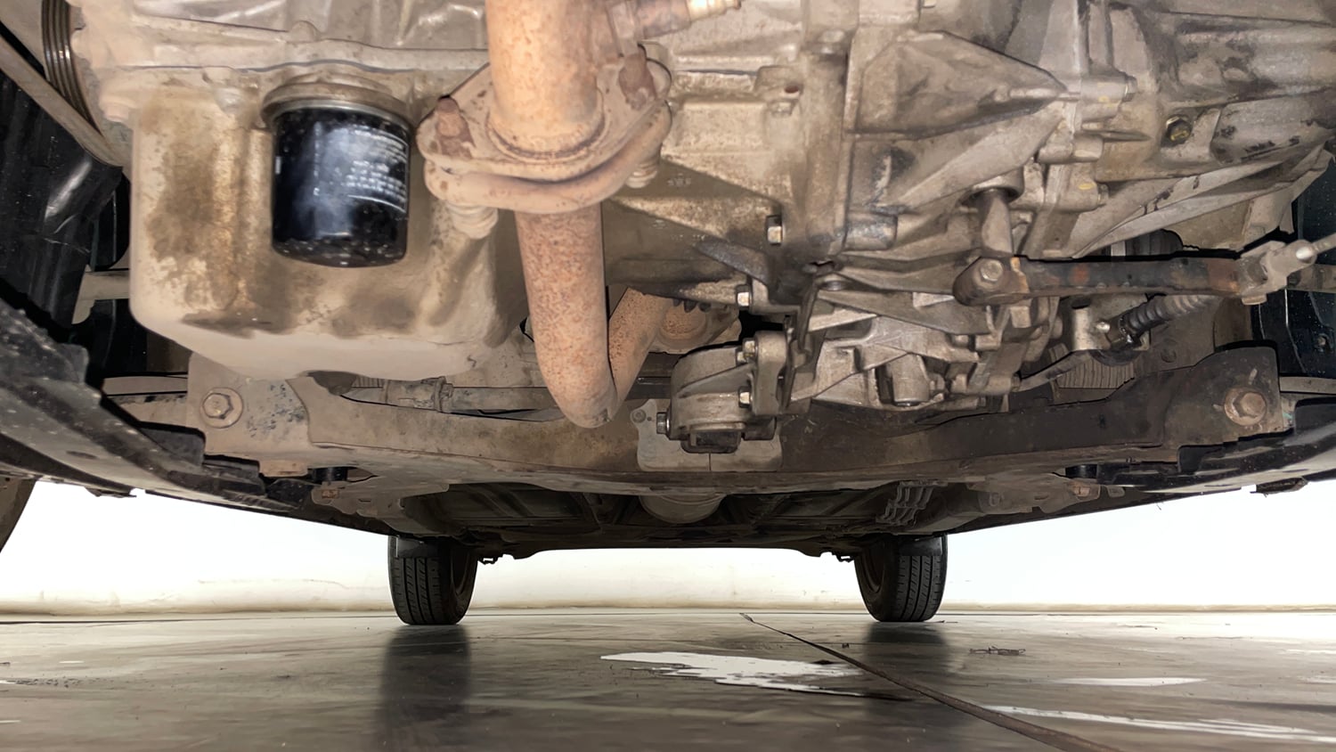Used 2017 Maruti Suzuki Baleno Delta 1.2 Petrol Manual extra FRONT LEFT UNDERBODY VIEW
