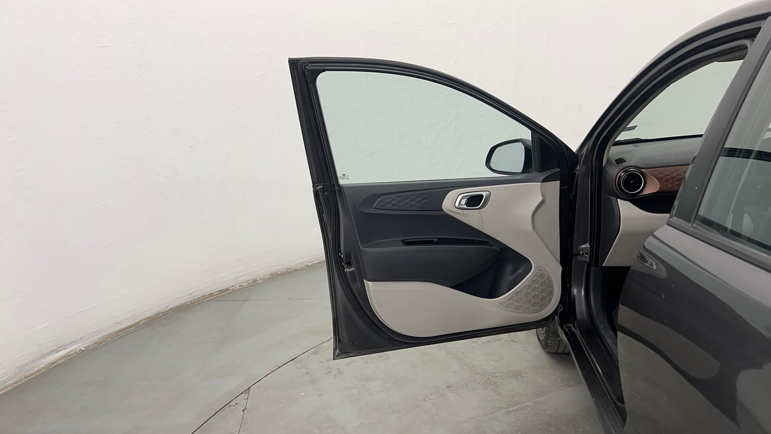 Used 2023 Hyundai Aura SX 1.2 CNG Cng Manual interior LEFT FRONT DOOR OPEN VIEW