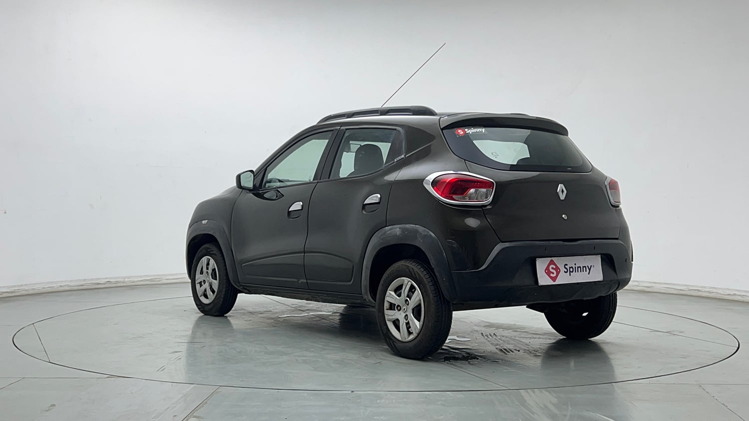 Used 2016 Renault Kwid RXT Petrol Manual exterior LEFT REAR CORNER VIEW