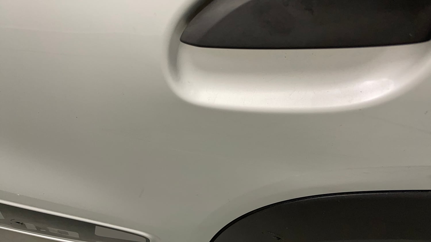 Used 2018 Renault Kwid 1.0 RXT AMT Opt Petrol Automatic dents MINOR DENT