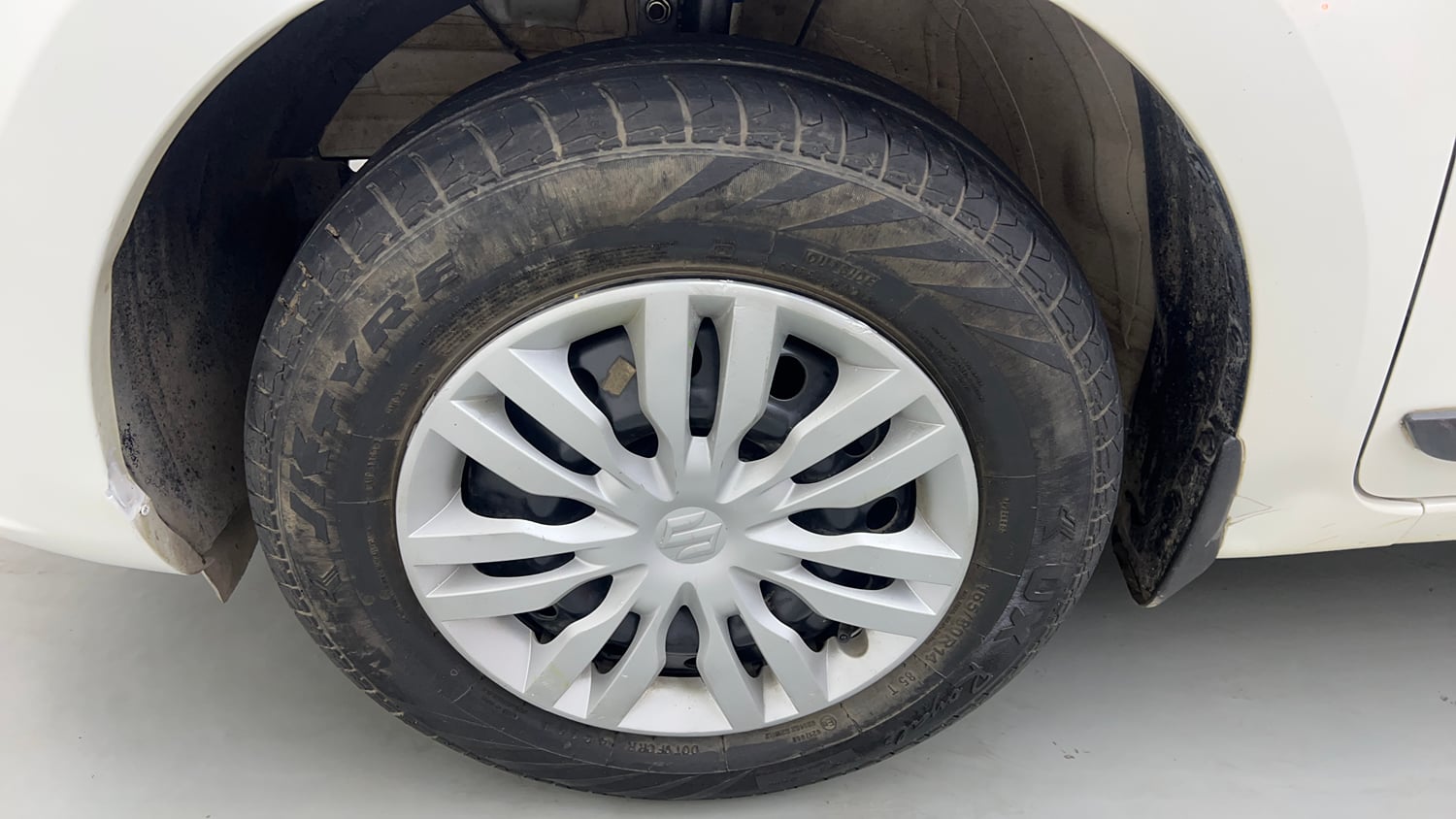 Used 2023 Maruti Suzuki Dzire VXi Petrol Manual tyres LEFT FRONT TYRE RIM VIEW