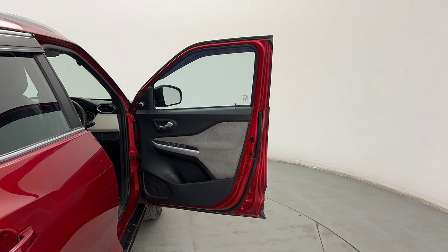 Used 2022 Nissan Magnite XV Executive Petrol Manual interior RIGHT FRONT DOOR OPEN VIEW